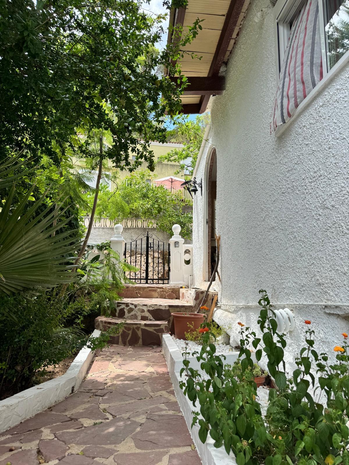 Villa con dos departamentos en Venta - Gandía - 28