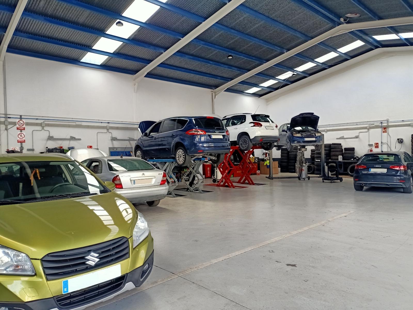 TRASPASO TALLER MECÁNICO EN FUNCIONAMIENTO –  EL PALO (MÁLAGA) - 4