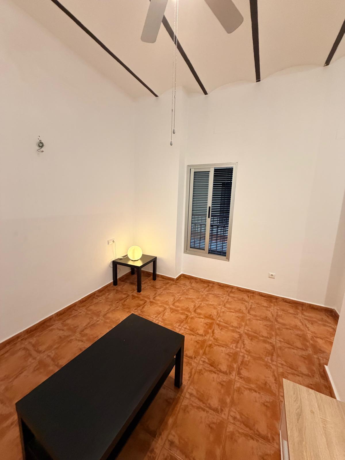 Piso en alquiler - San Gil (Casco Antiguo) - 2