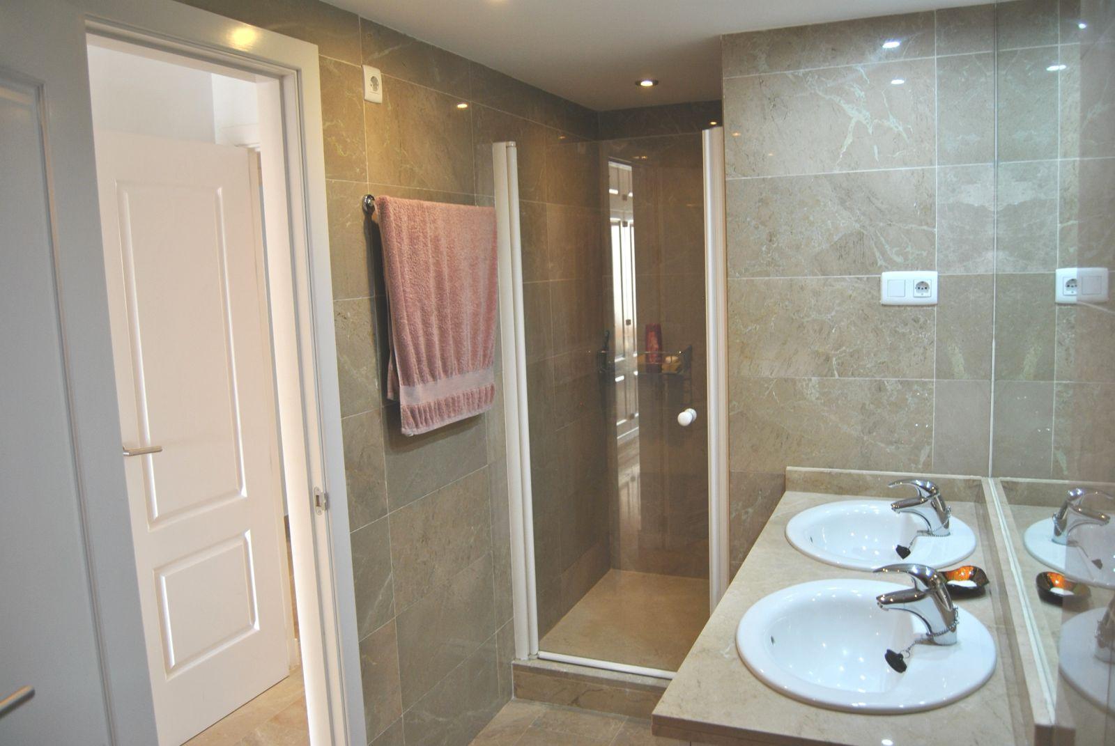 Piso en Venta - Benalmádena - 40