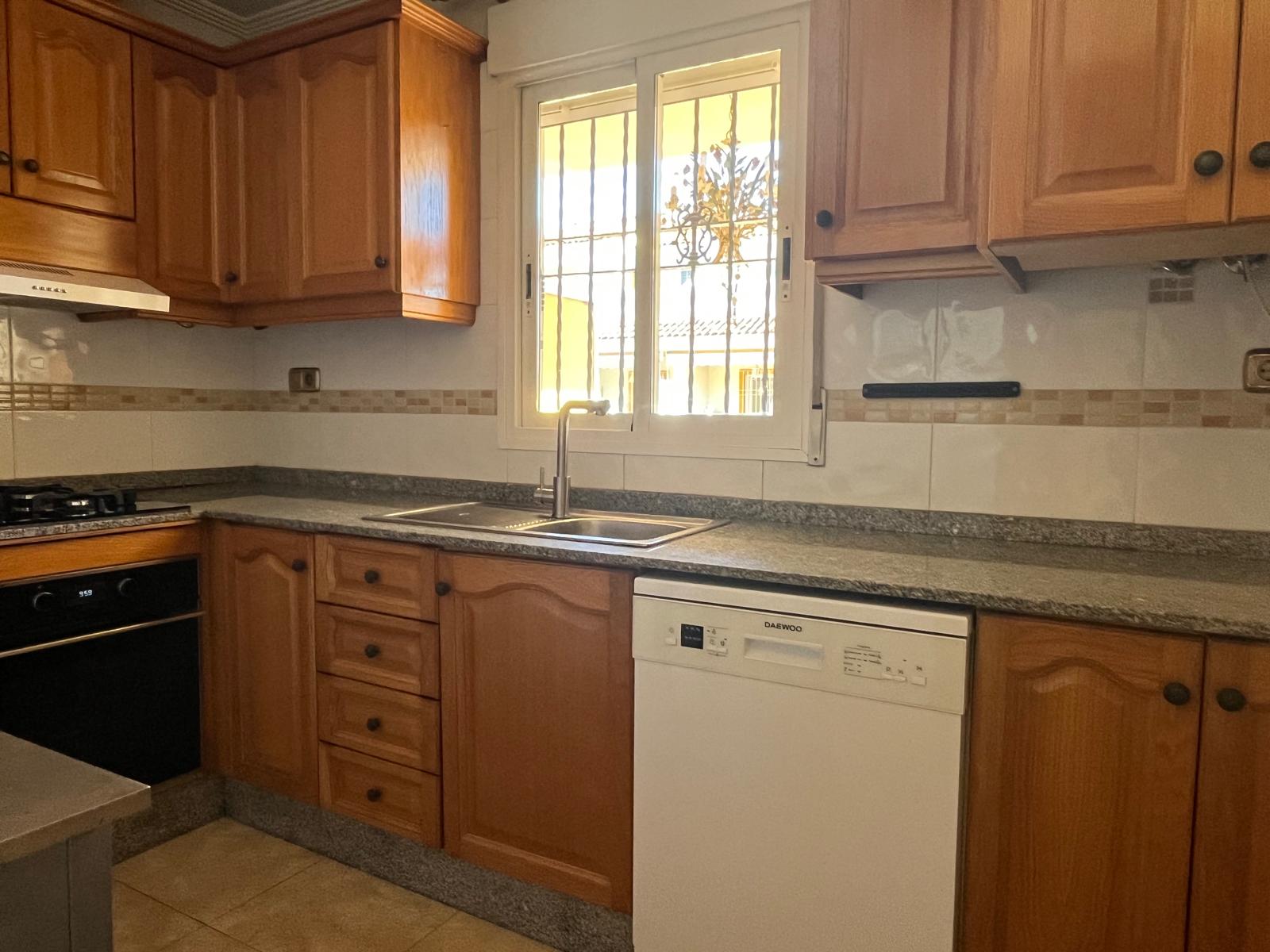 Adosado en Venta en Av. Gran Muralla - 8