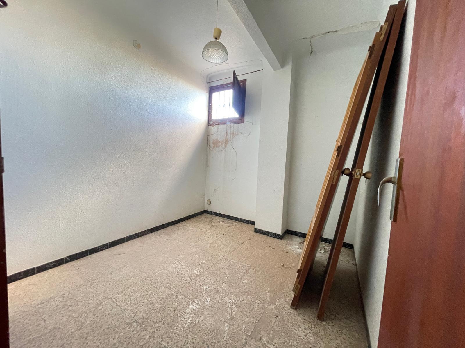 Piso en Venta - Carrer Castalla - 9