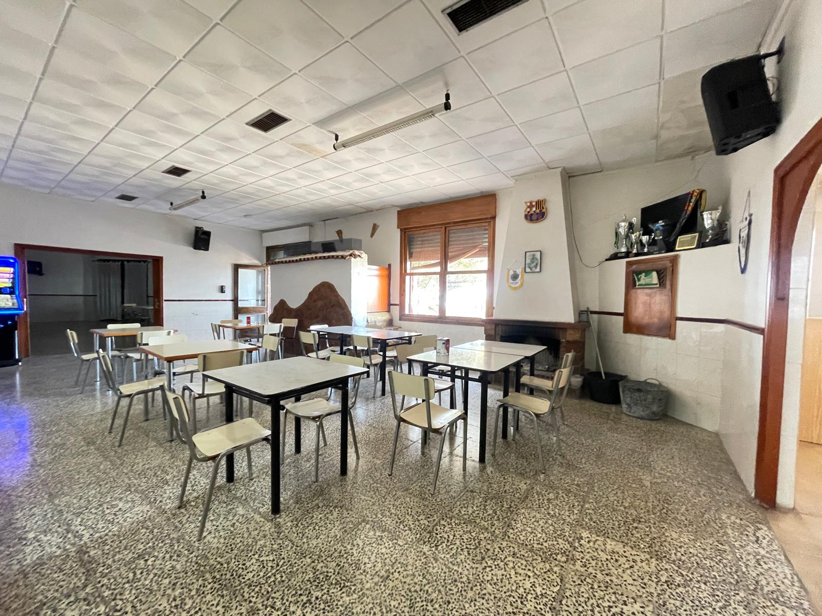 Piso en Venta - Carrer Castalla - 29