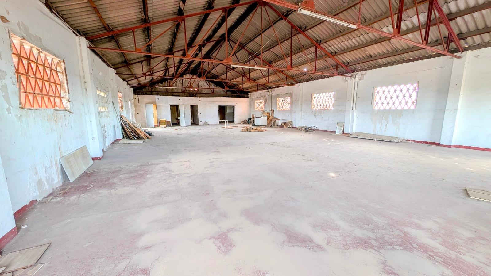 Nave Industrial en Venta en Agua Amarga Playa - Oportunidad Inversores - 1