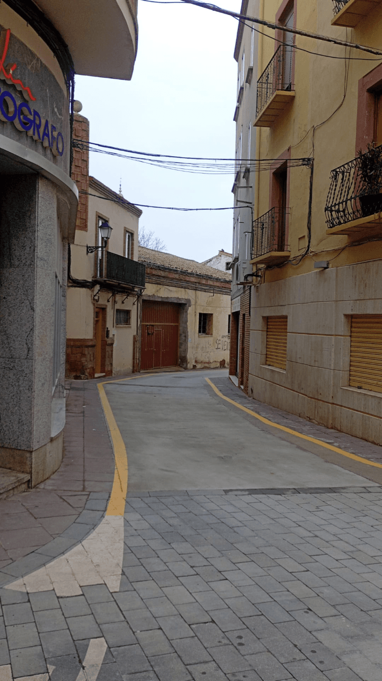 Edificio Urbano en venta - Teruel  - 1