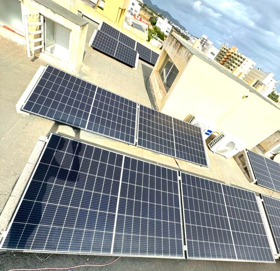 Dúplex reformado con terraza y parking en Sant Jordi - 20