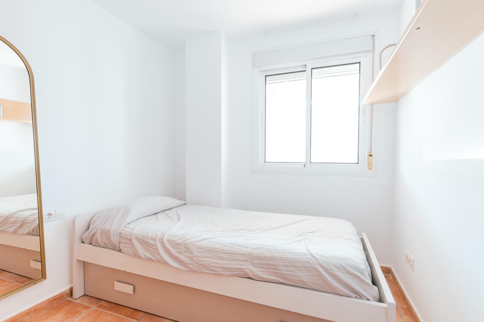 Piso en alquiler - Marina Botafoch | Piscina, pádel y parking - 13