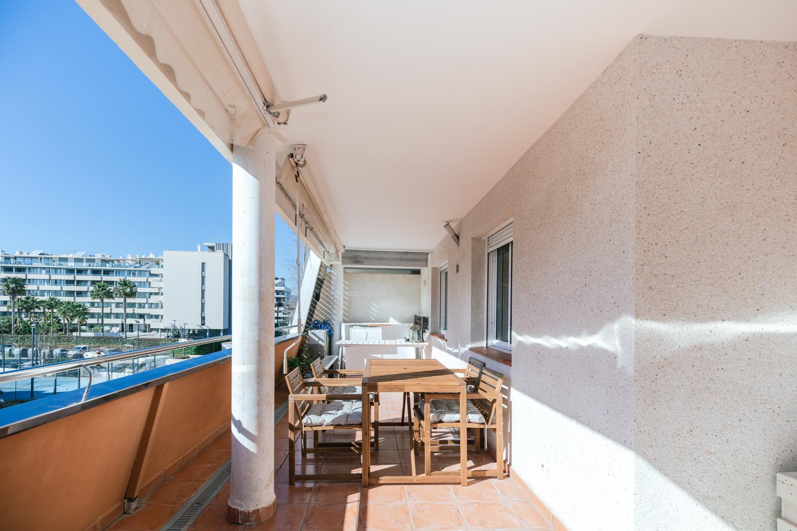 Piso en alquiler - Marina Botafoch | Piscina, pádel y parking - 15