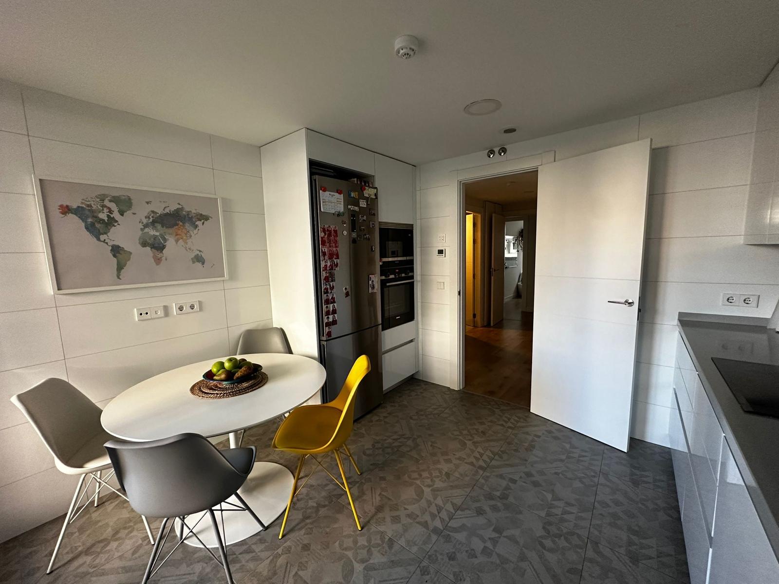 Exclusivo bajo con jardín privado en urbanización de alto nivel  - 8