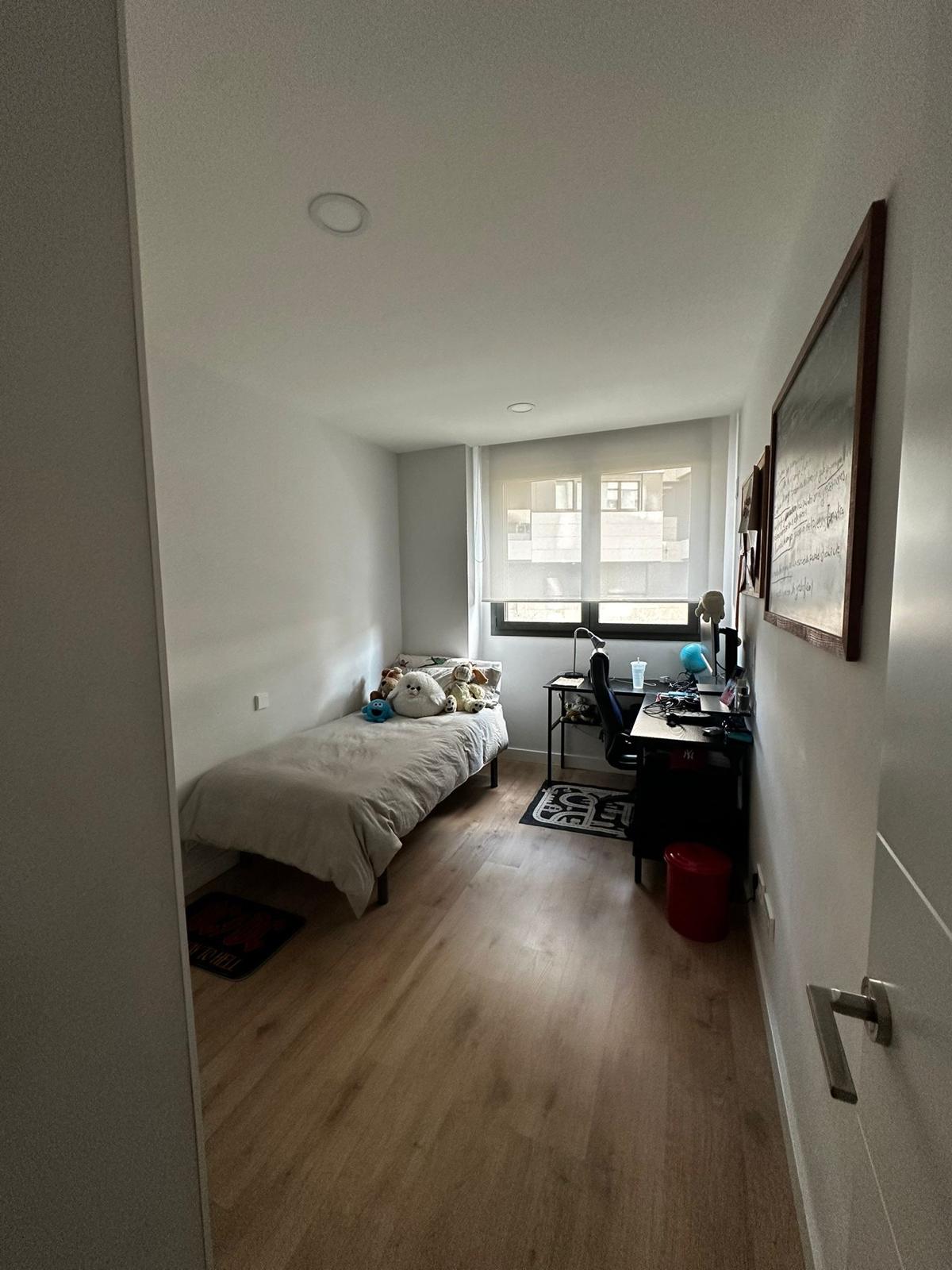 Exclusivo bajo con jardín privado en urbanización de alto nivel  - 22