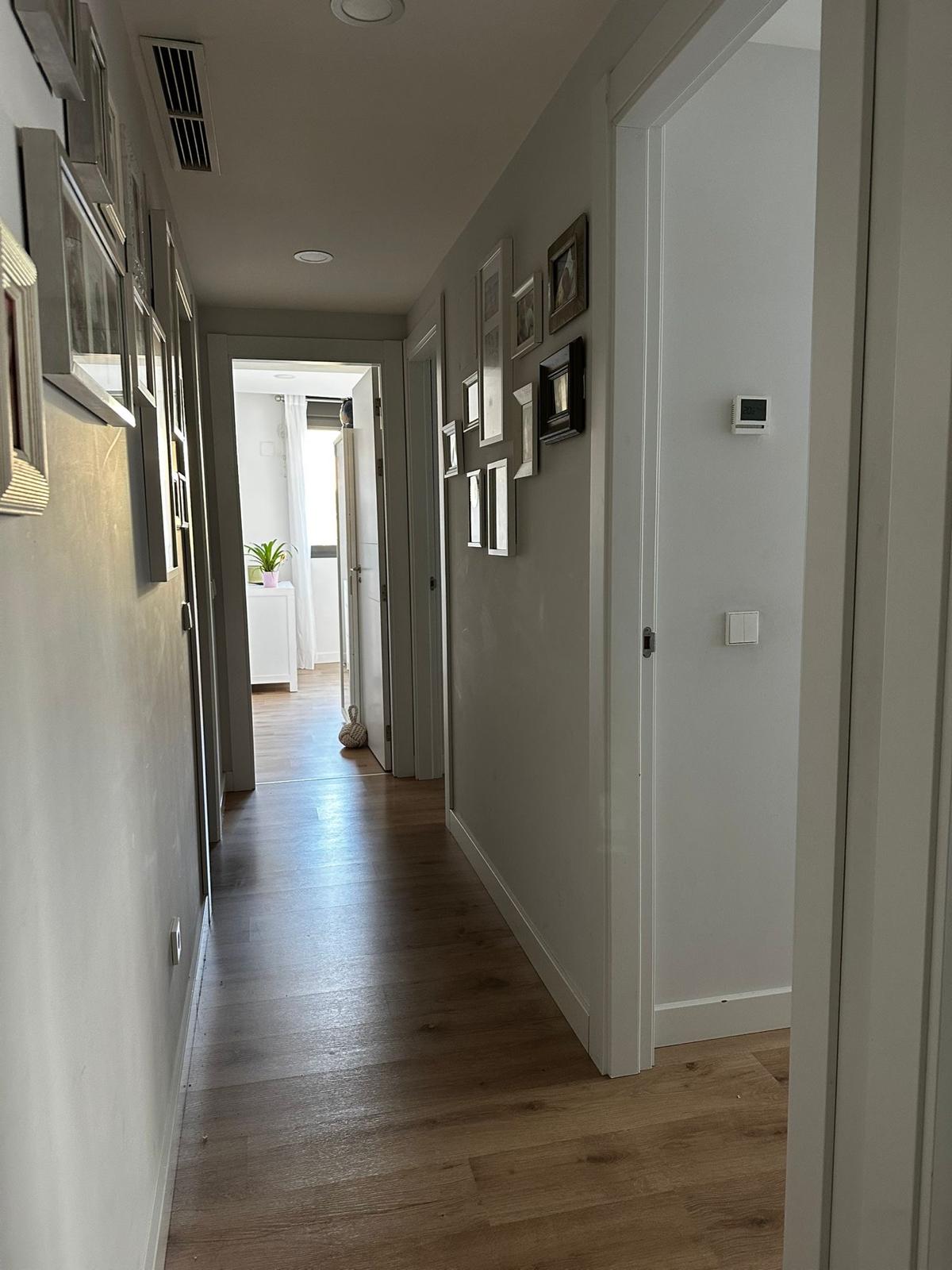 Exclusivo bajo con jardín privado en urbanización de alto nivel  - 16