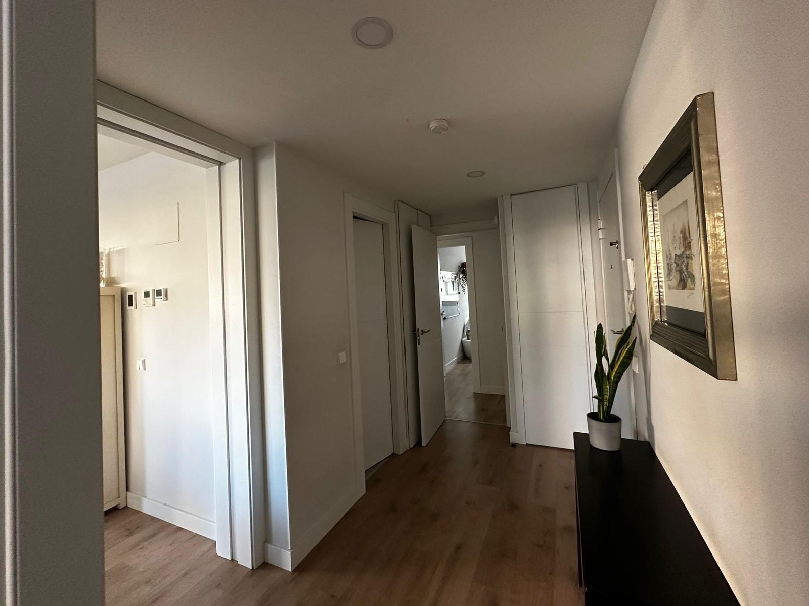 Exclusivo bajo con jardín privado en urbanización de alto nivel  - 11