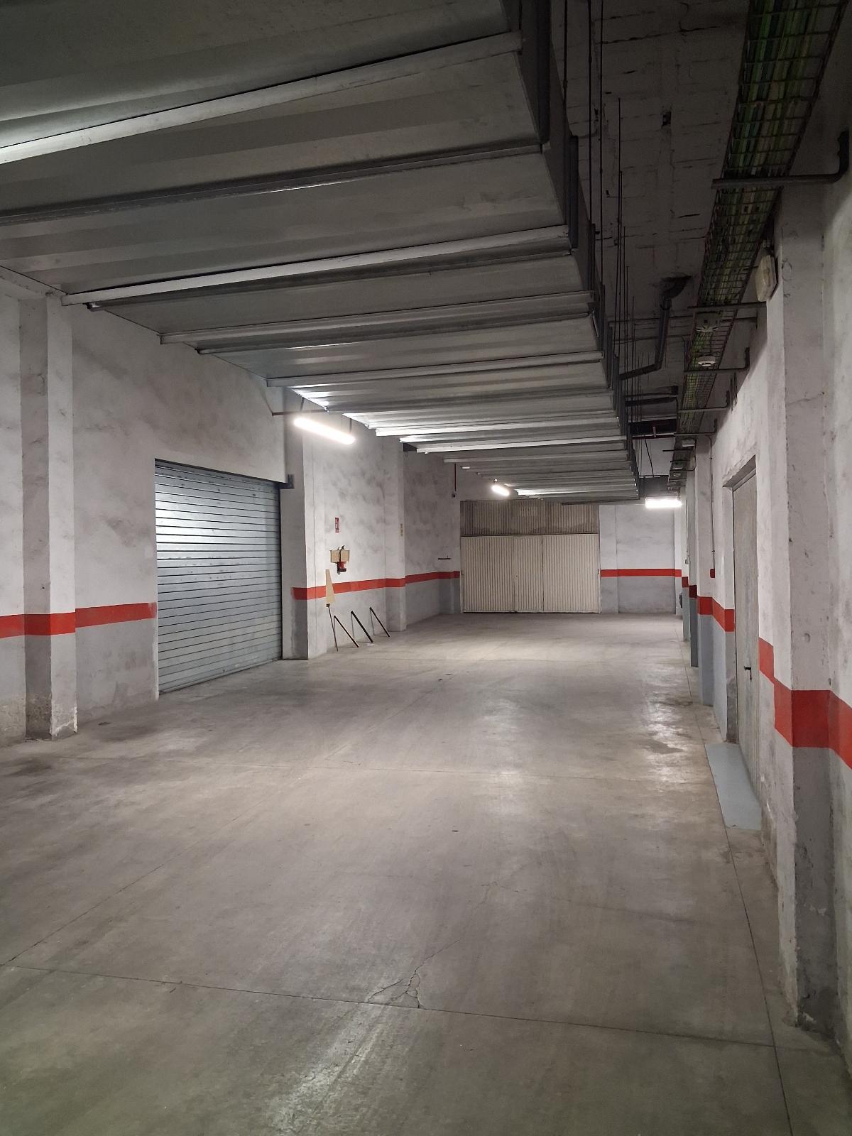 Local en Venta en Av. de los Manantiales - 6