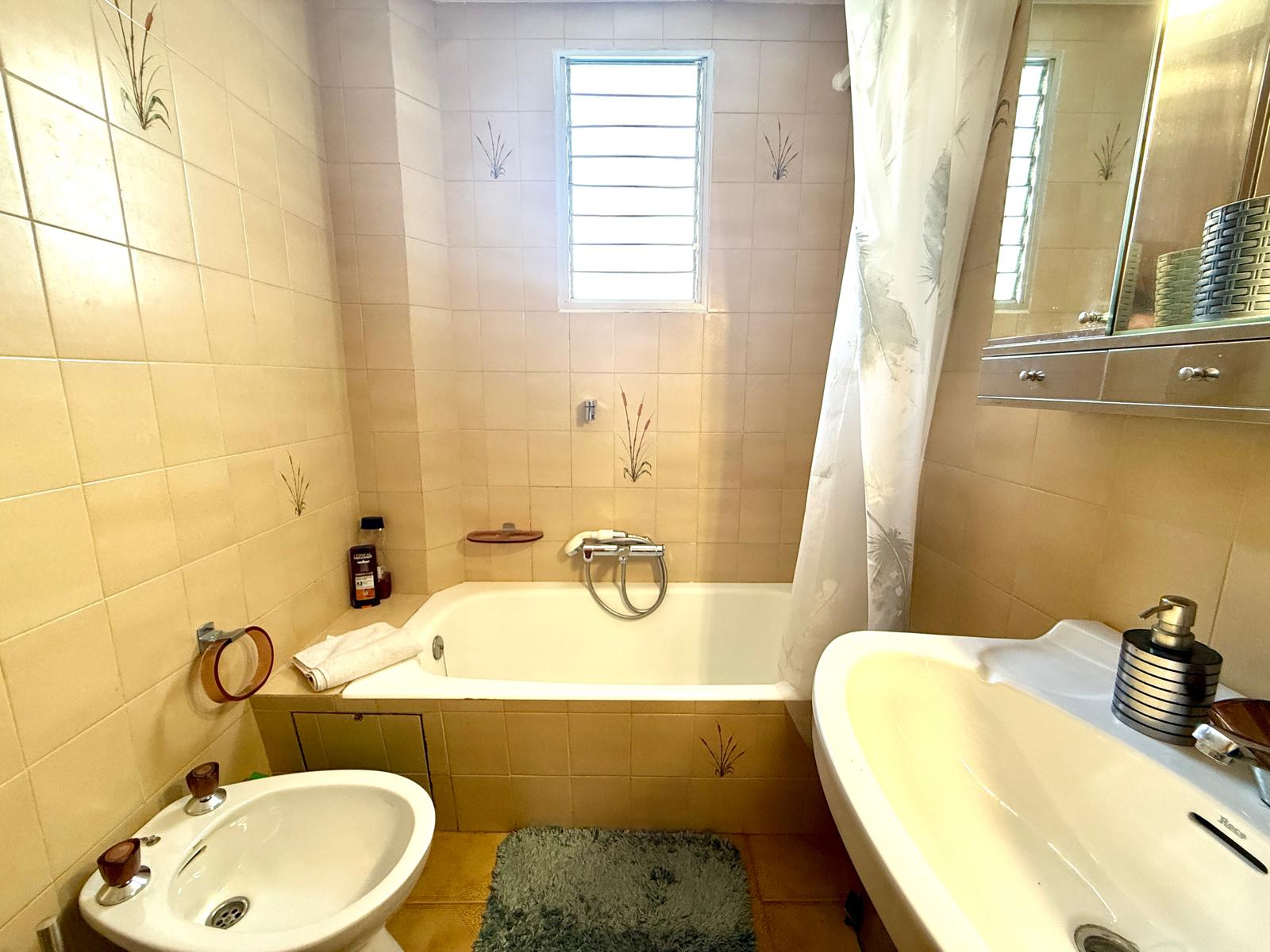 Townhouse for Sale on Carrer de Sant Francesc – Oliva - 11