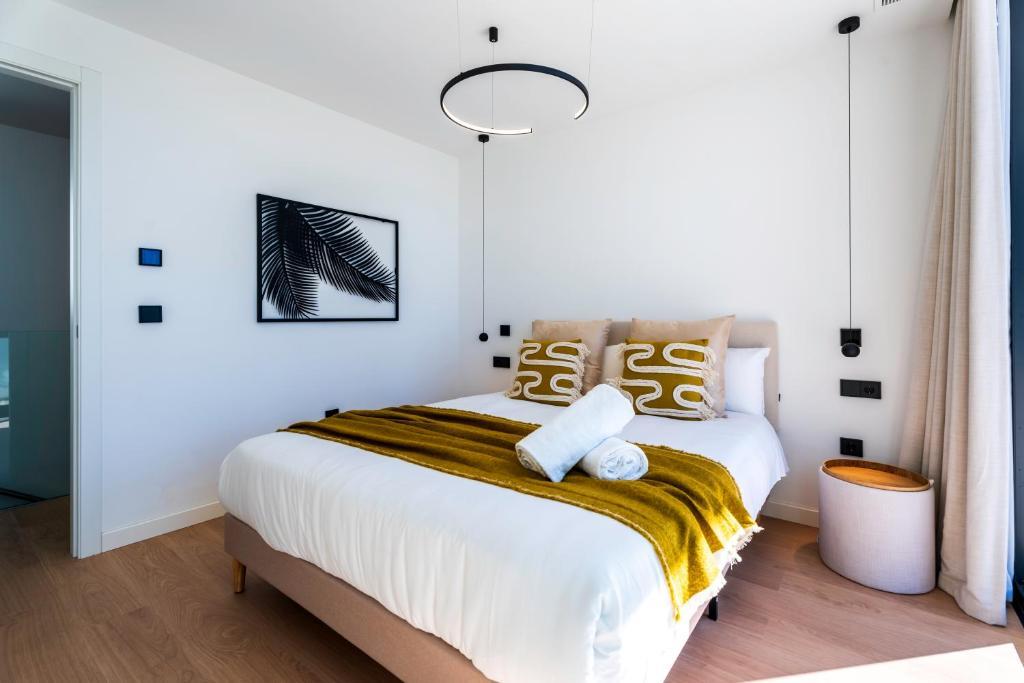 Luxury Villa in Eastern Marbella – A Contemporary Masterpiece - 21