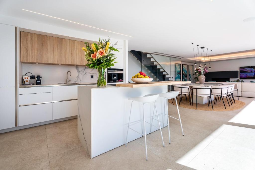 Luxury Villa in Eastern Marbella – A Contemporary Masterpiece - 8