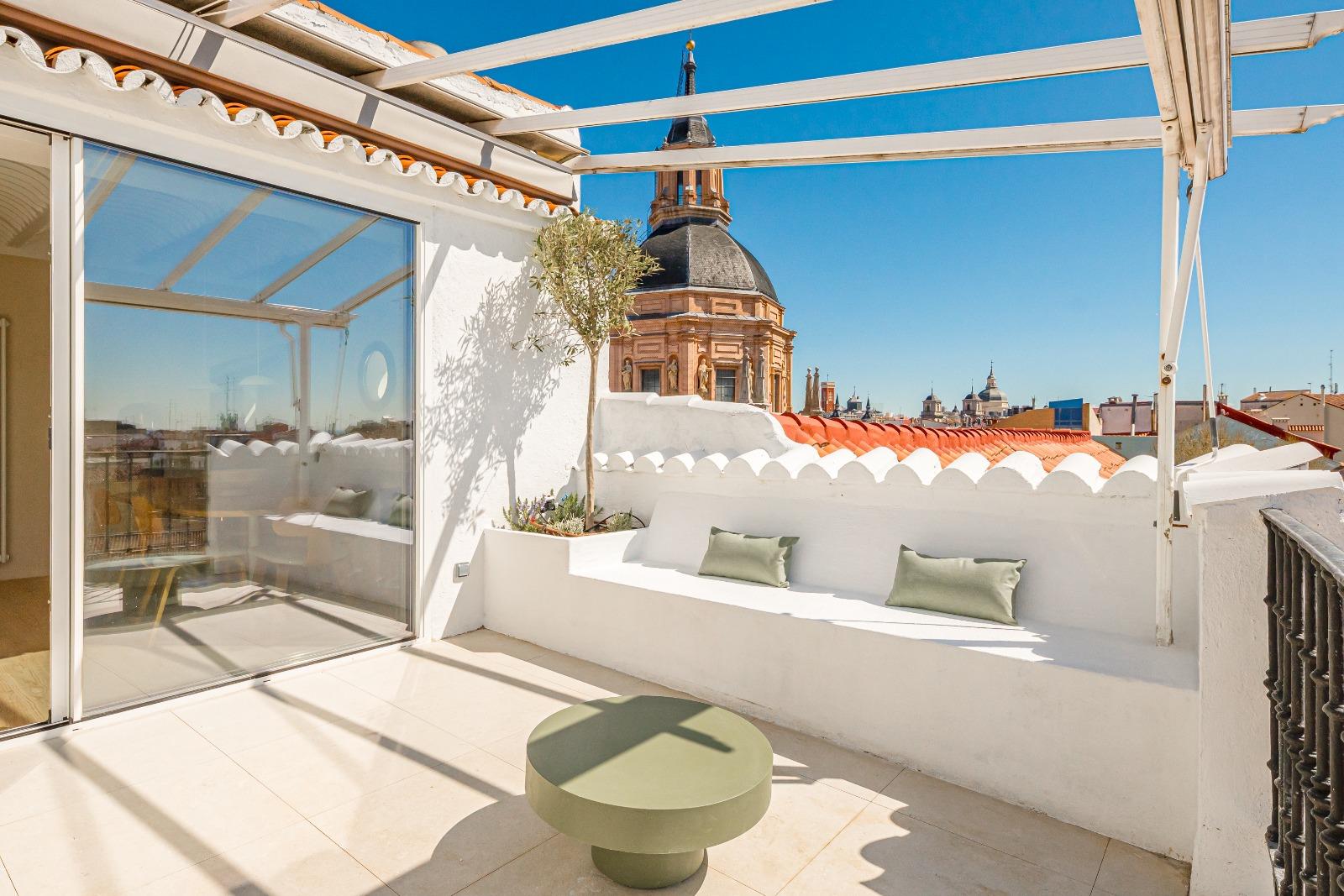 Espectacular Atico en venta - La Latina - 1