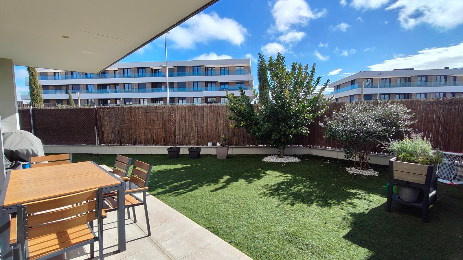 Espectacular chalet pareado en venta - La Moraleja - 9