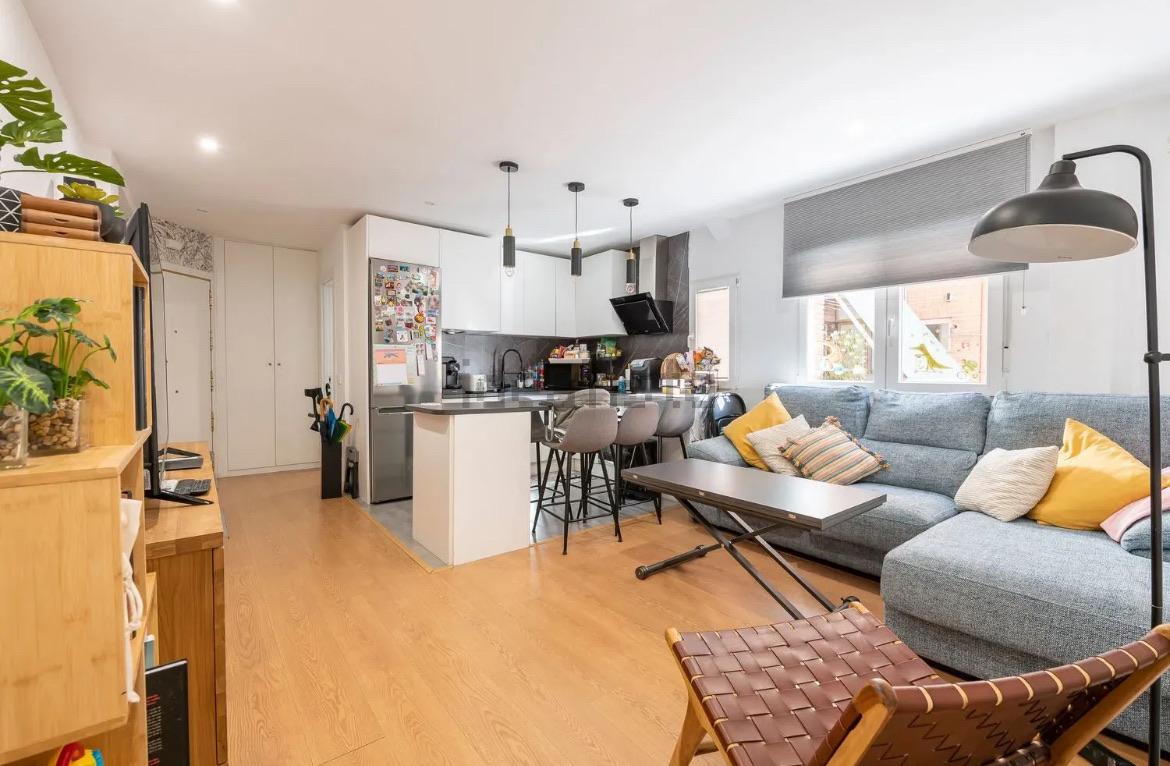 Piso en Venta en C. de Meléndez Valdés - 8