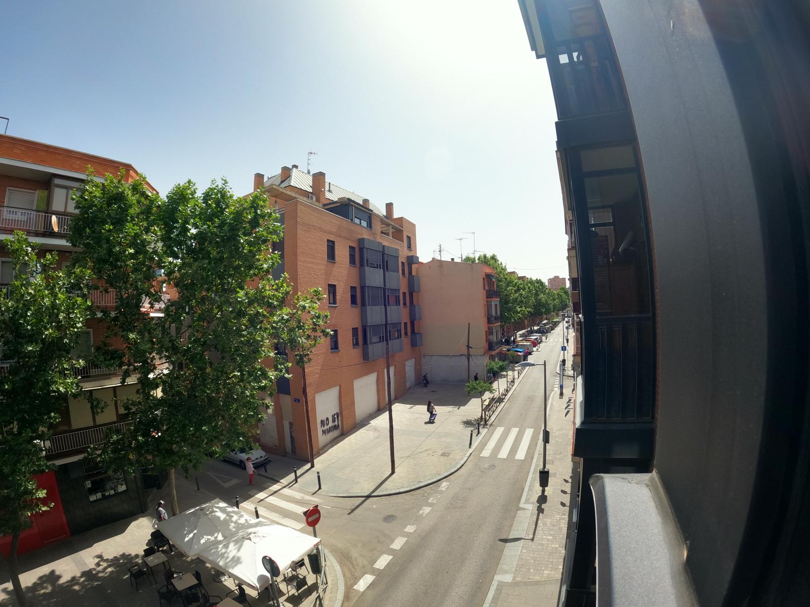 Gran Oportunidad de inversión en Valdeacederas. Piso reformado con garaje y alquiler vigente - 25