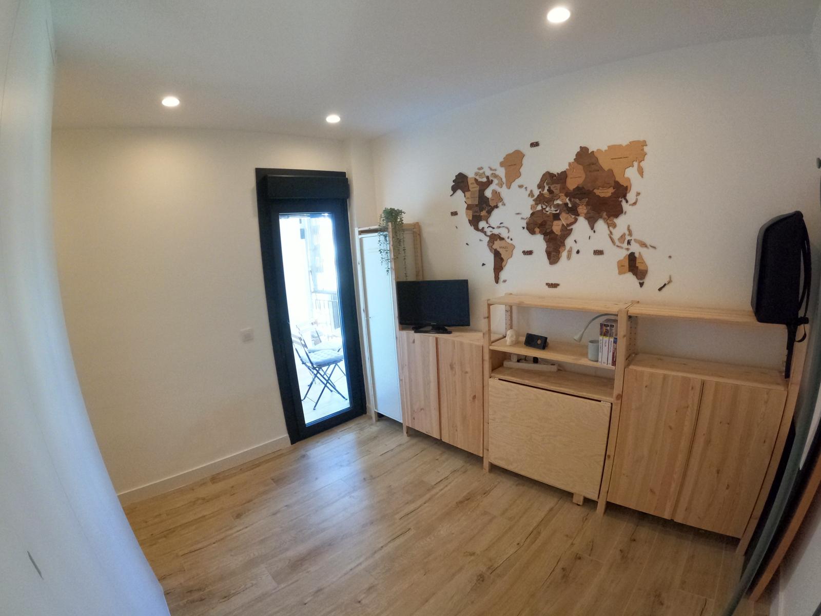 Gran Oportunidad de inversión en Valdeacederas. Piso reformado con garaje y alquiler vigente - 21