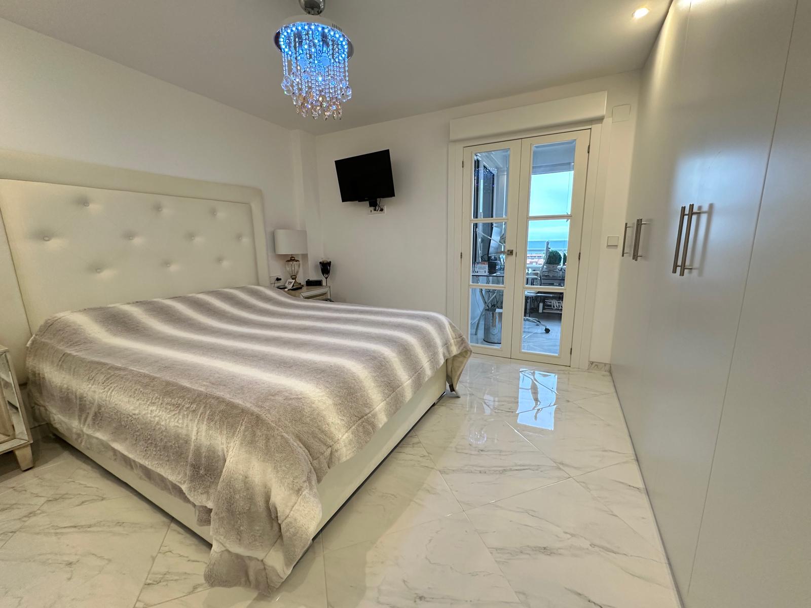 Piso en Venta en C. Arpón - 12