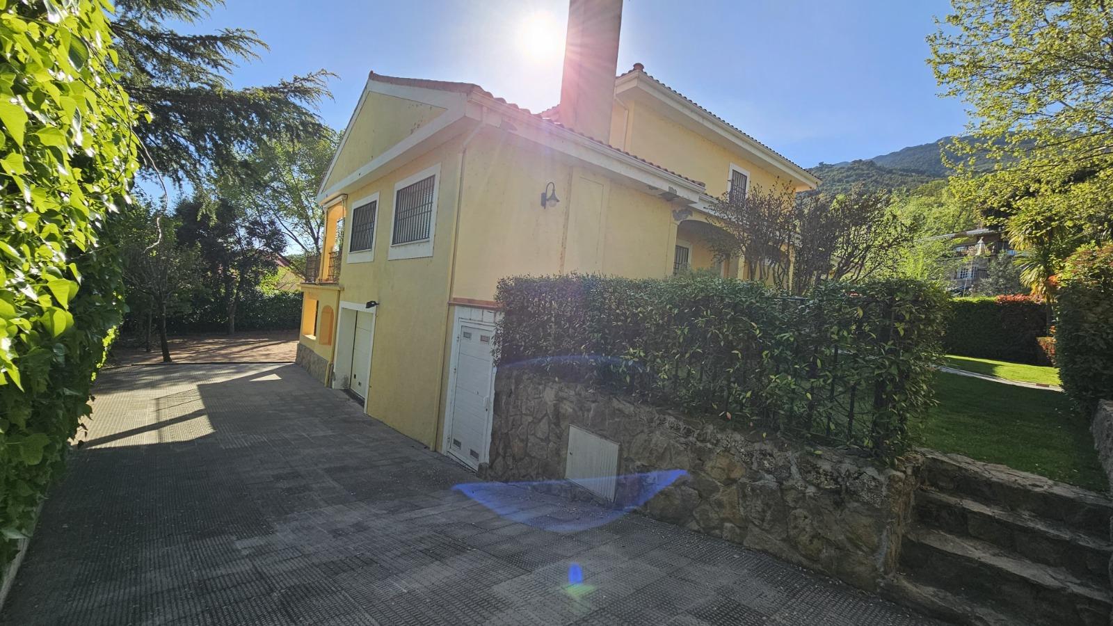 Chalet Independiente en venta en San Lorenzo de El Escorial - 15