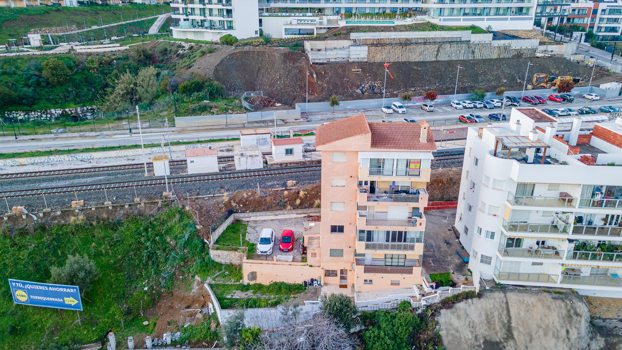 Local con posibilidad de cambio de uso en excelente ubicación – Av. Carvajal, Fuengirola - 17