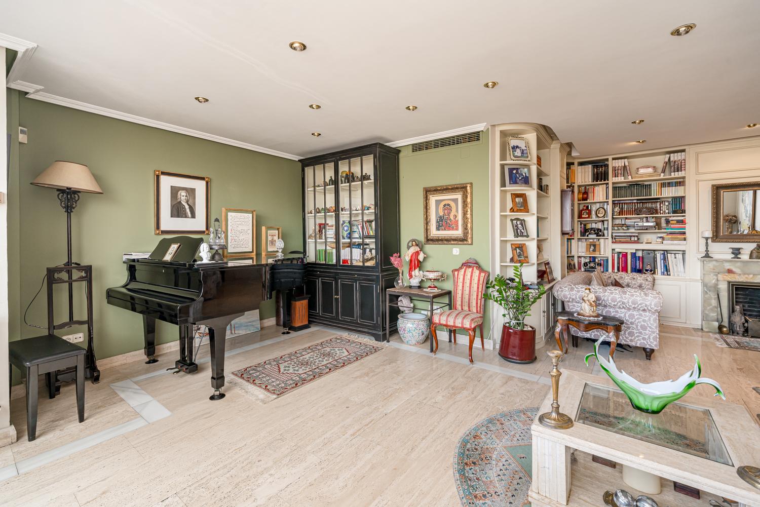 Ático en Venta - C. Eloy Gonzalo - 4