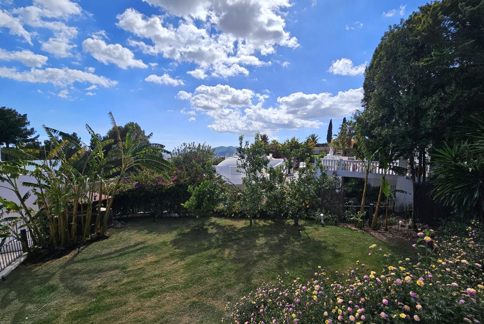 Meravillosa  Villa En Venta En La Urbanización De Can Furnet  - 5