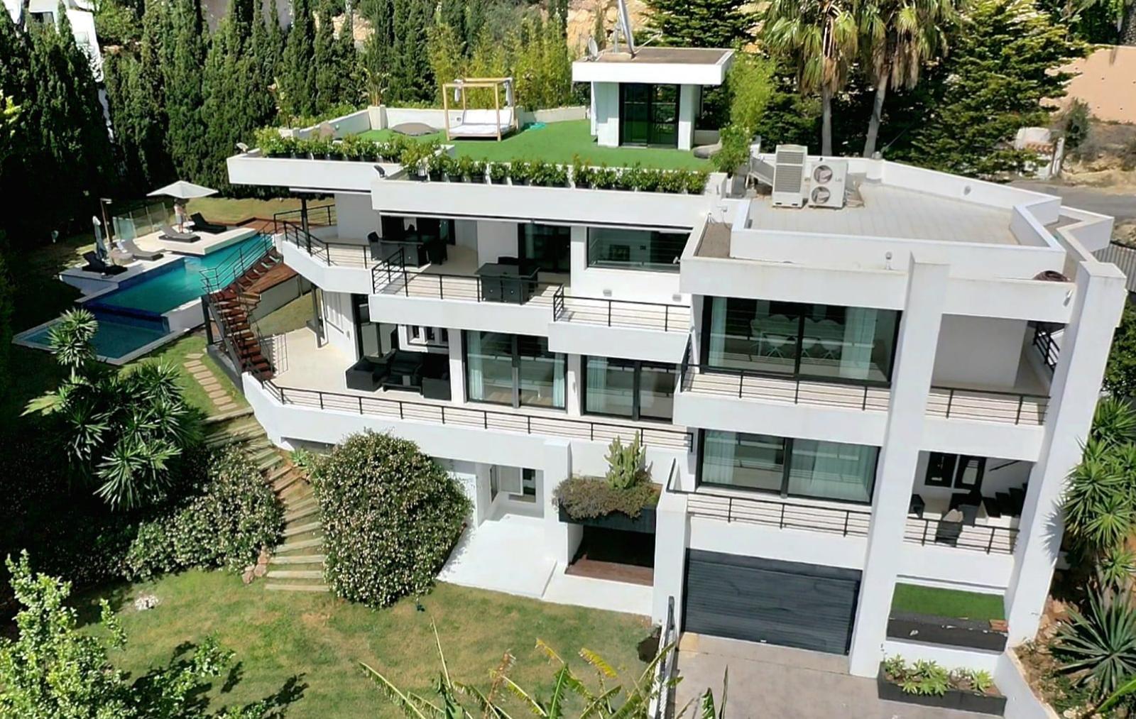 Meravillosa  Villa En Venta En La Urbanización De Can Furnet  - 1