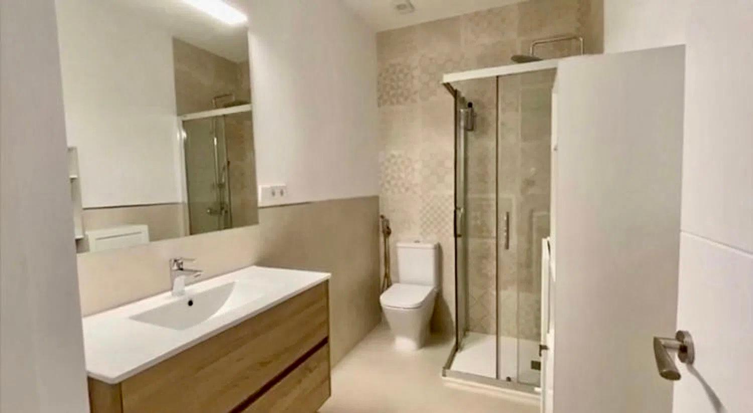 Piso en Venta - C. del Pez, Madrid - 5