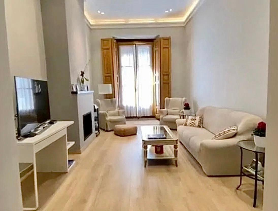 Piso en Venta - C. del Pez, Madrid - 1