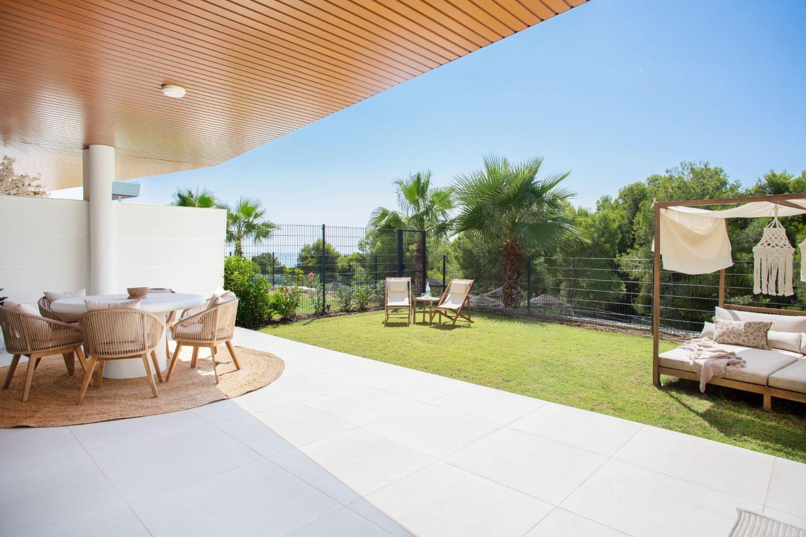 Apartamento en planta baja de diseño llave en mano  - 1