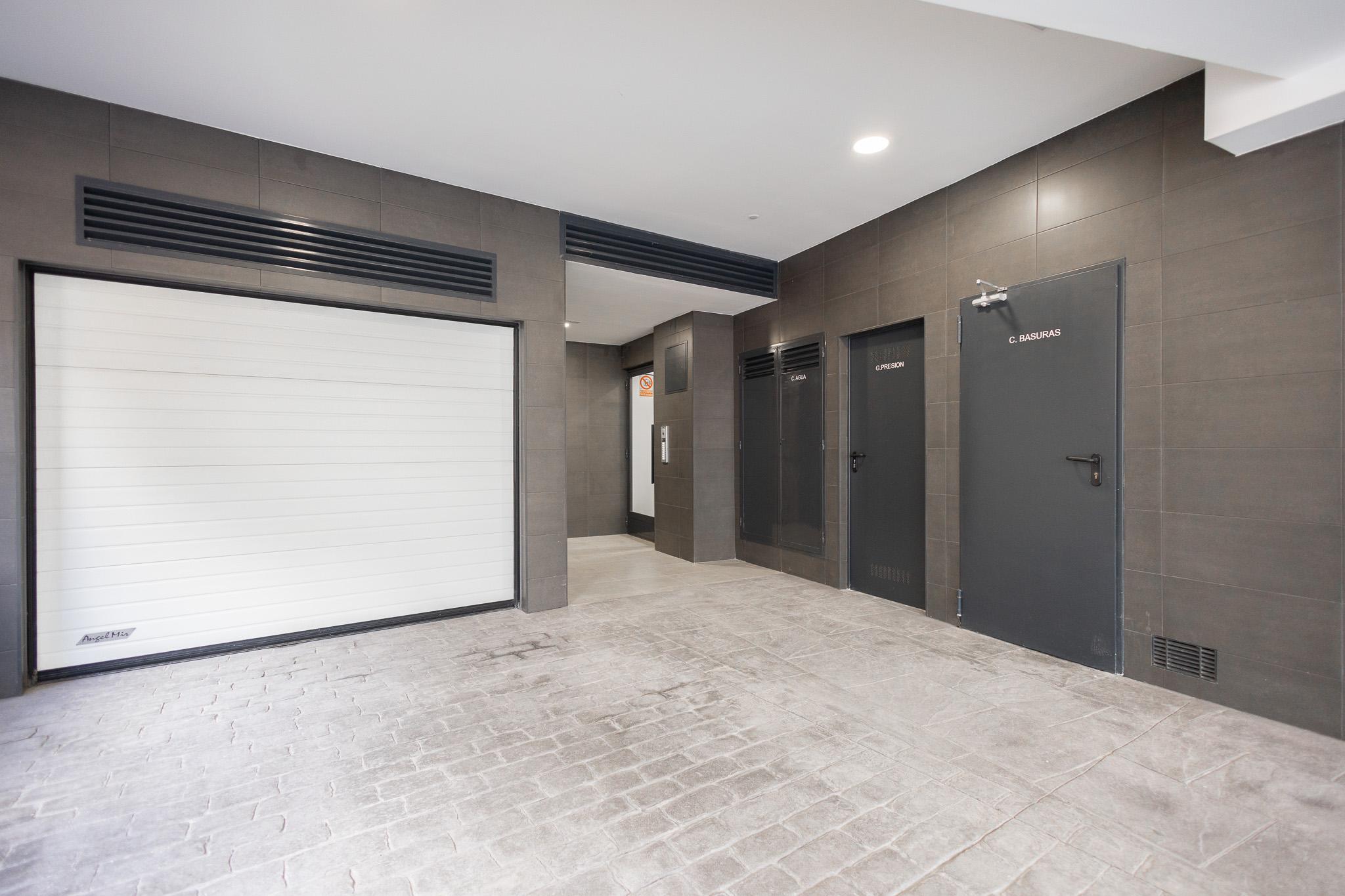 Piso en Venta - C. de Gonzalo Herrero - 28