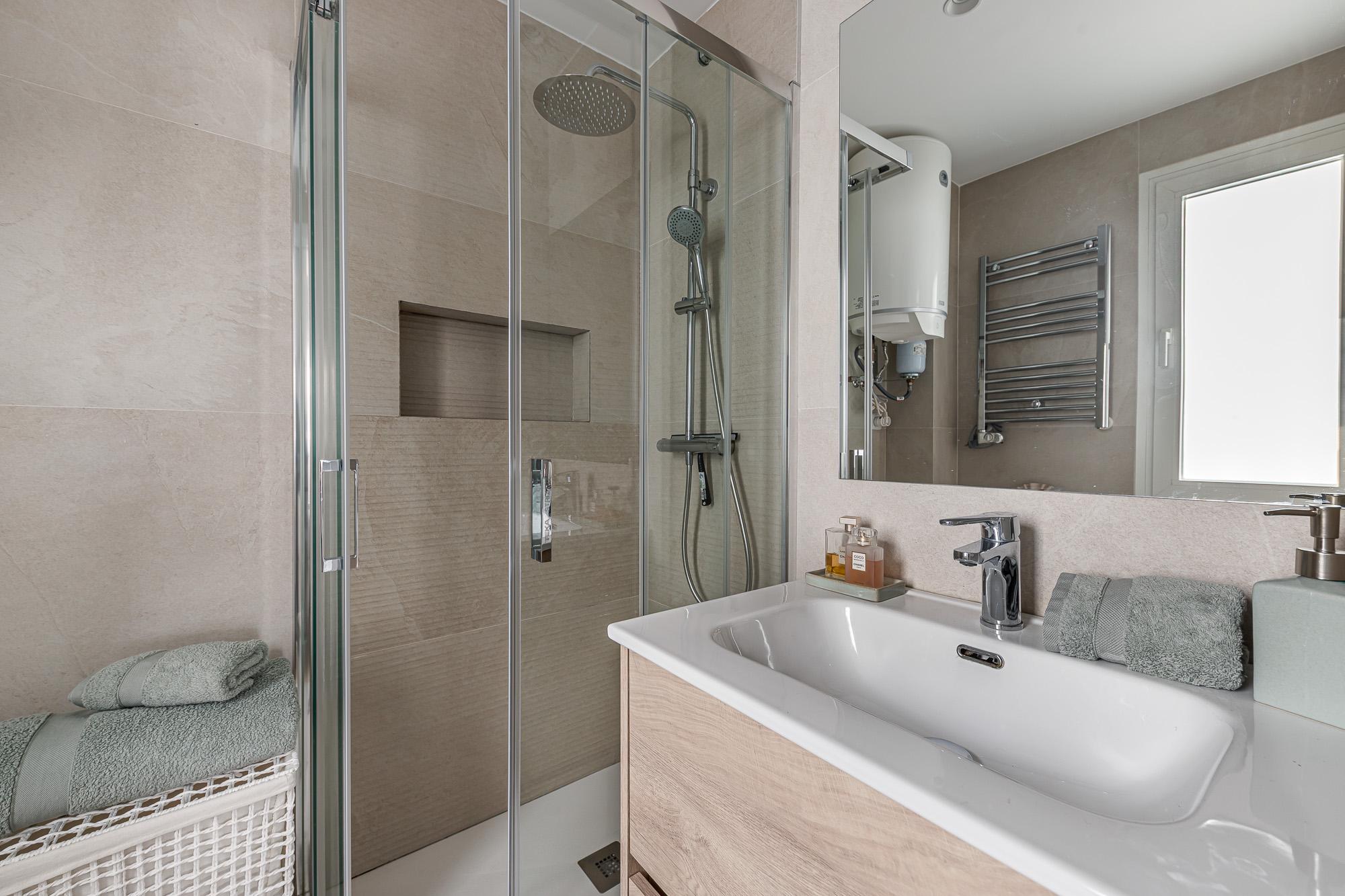 Ático Con Terraza en Venta en C. de Jorge Juan - 16