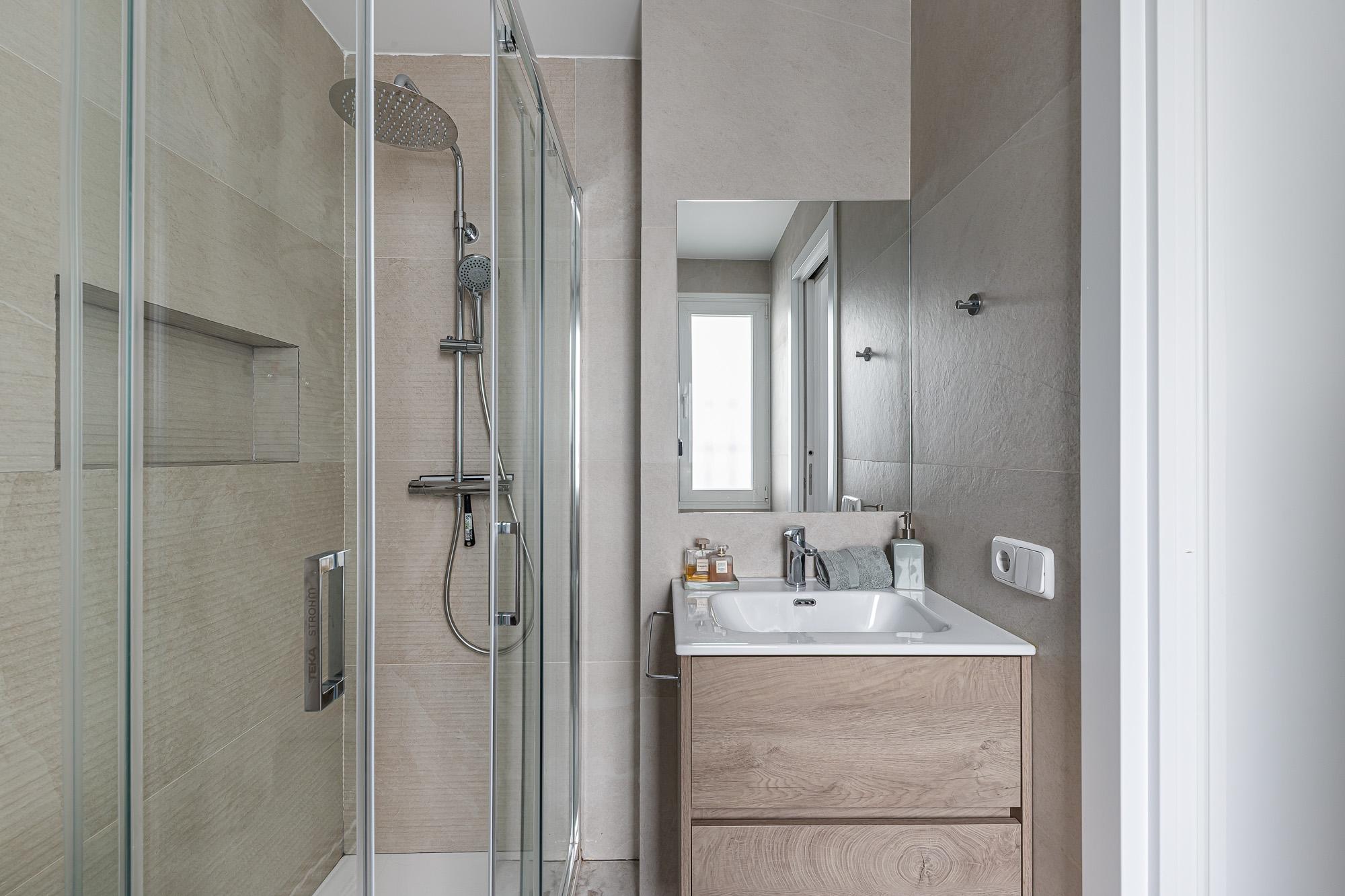 Ático Con Terraza en Venta en C. de Jorge Juan - 15