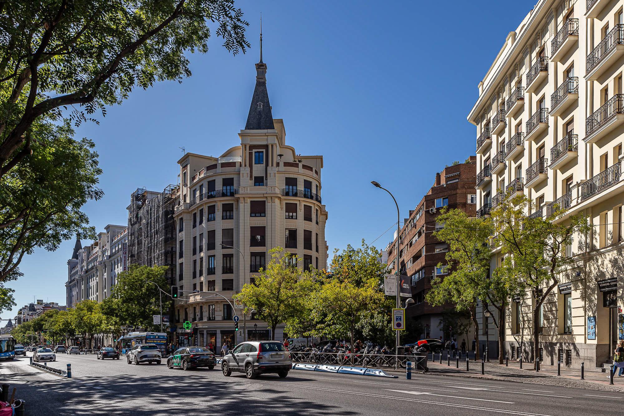 Ático Con Terraza en Venta en C. de Jorge Juan - 32