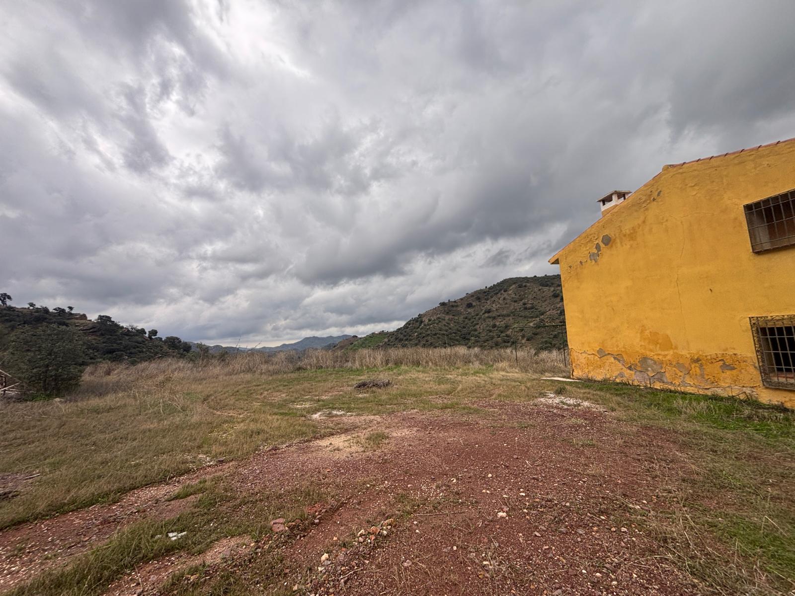 Venta de Terreno Gran Tamaño Almogia - 4