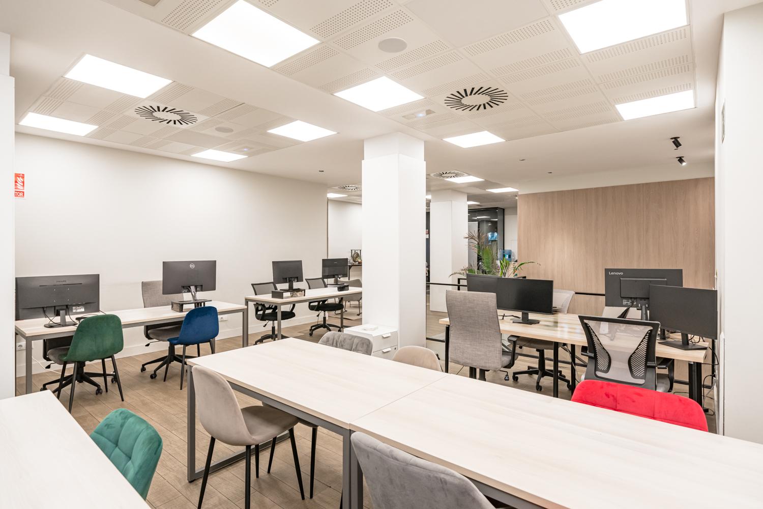 Local en Alquiler en C. Alcalá - 10