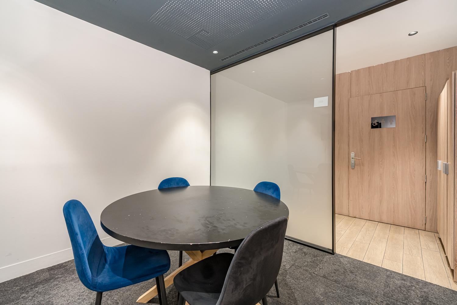 Local en Alquiler en C. Alcalá - 24