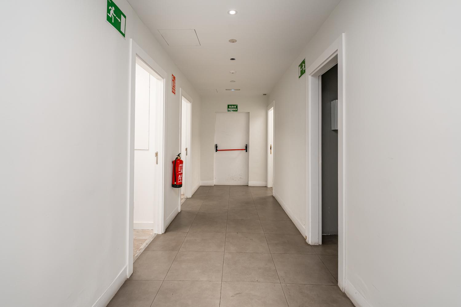 Local en Alquiler en C. Alcalá - 55