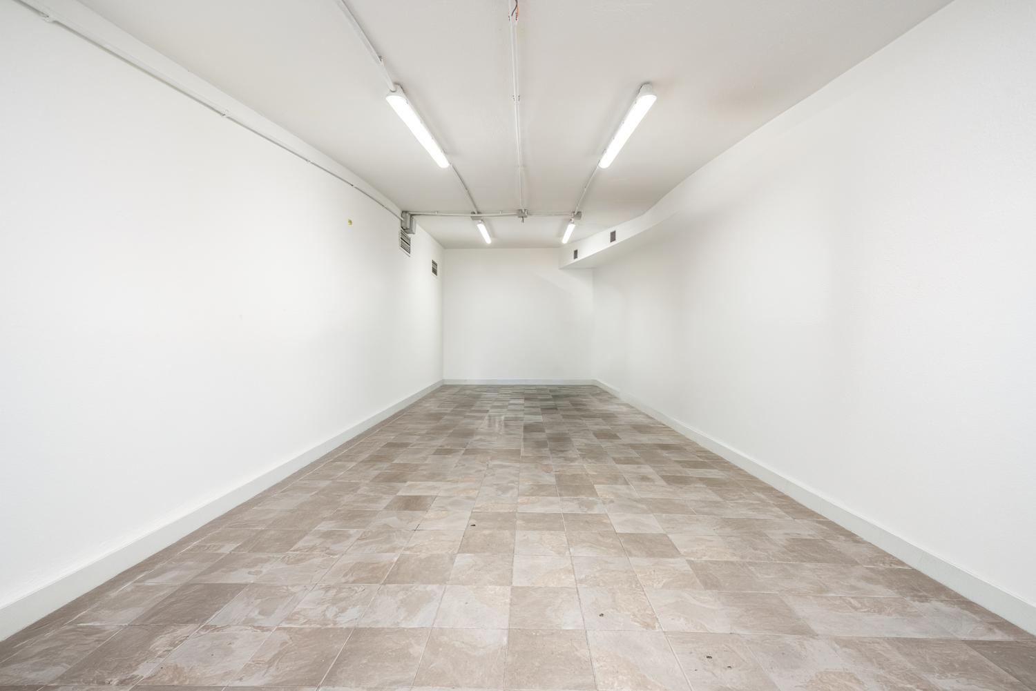 Local en Alquiler en C. Alcalá - 37