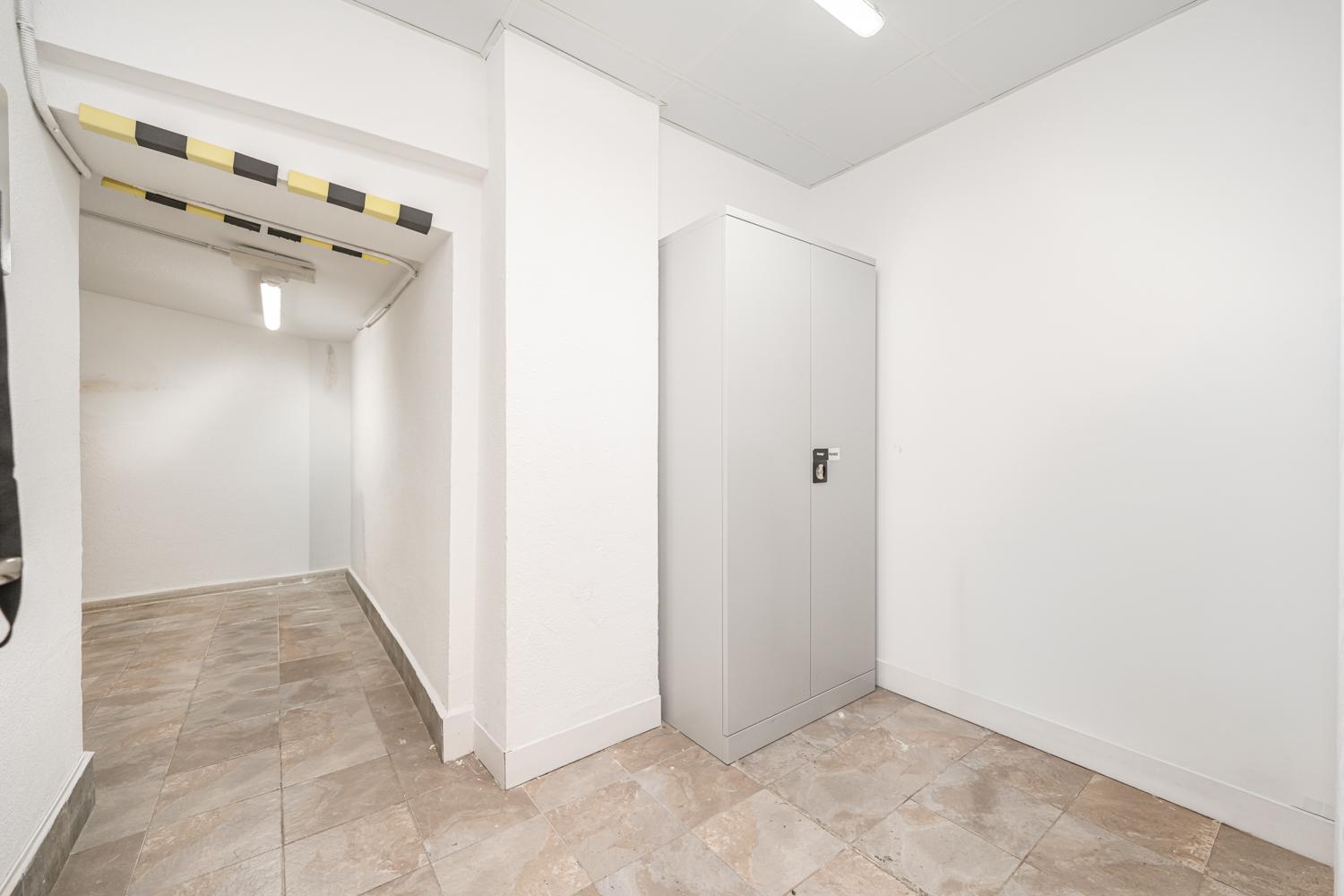 Local en Alquiler en C. Alcalá - 36