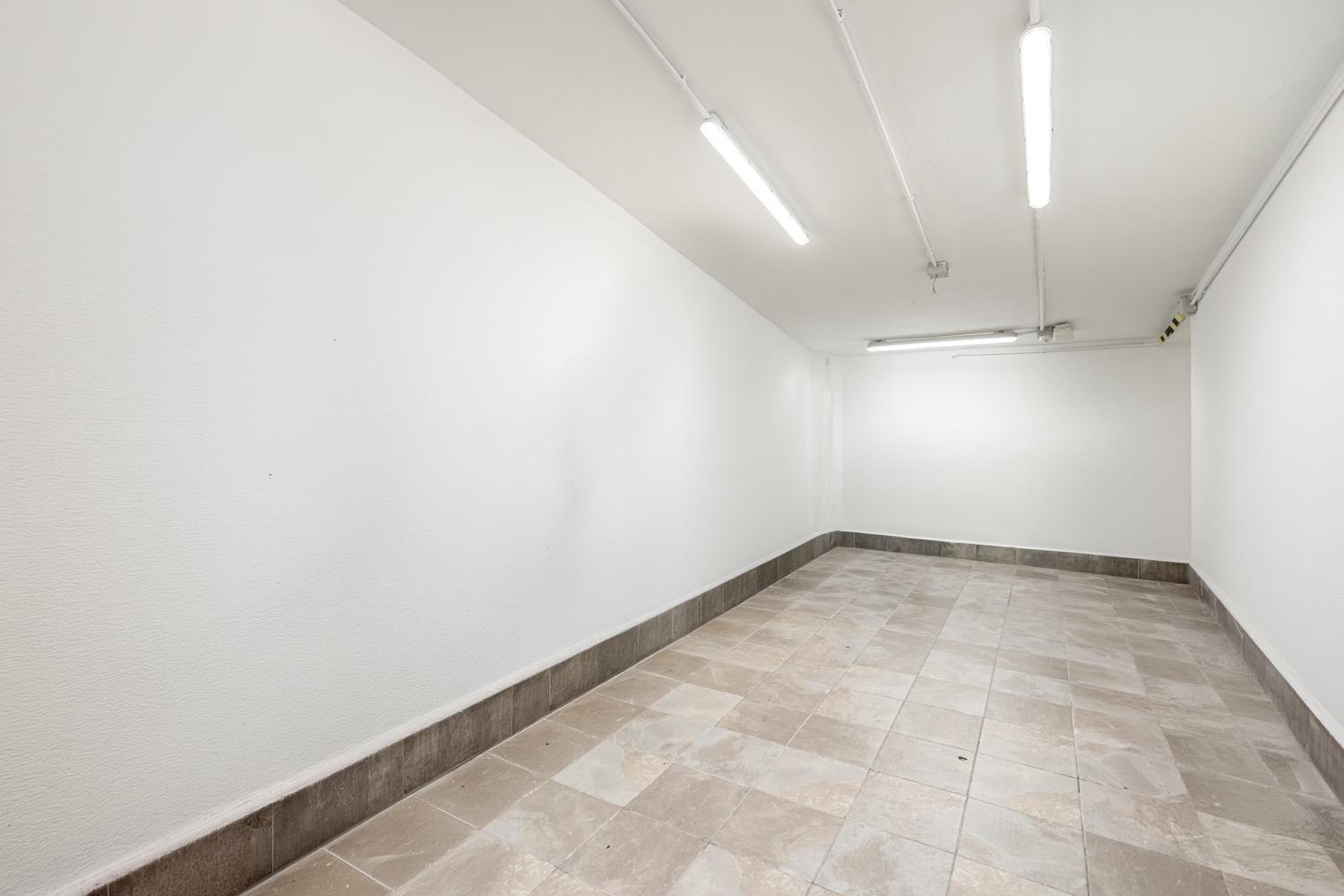 Local en Alquiler en C. Alcalá - 41