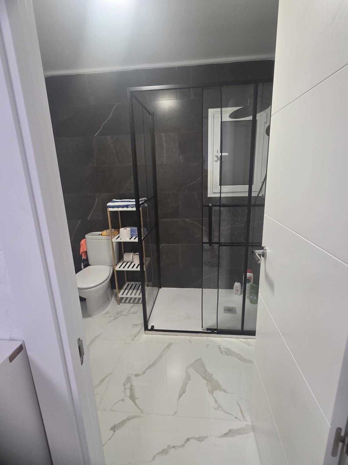 Piso en Venta en Calle Santos Abdon Y Senen - 13