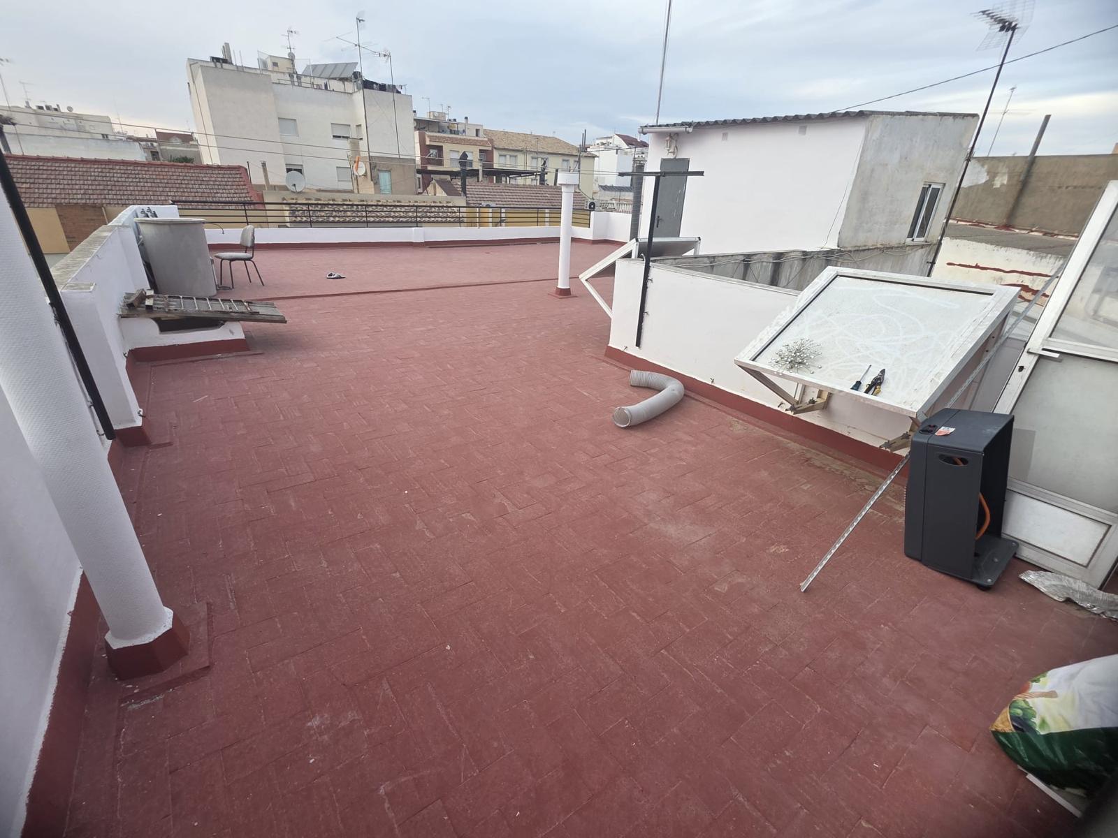 Piso en Venta en Calle Santos Abdon Y Senen - 27