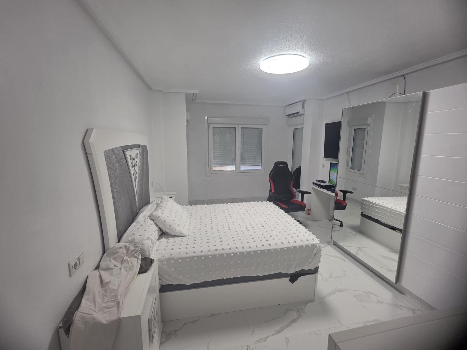 Piso en Venta en Calle Santos Abdon Y Senen - 22