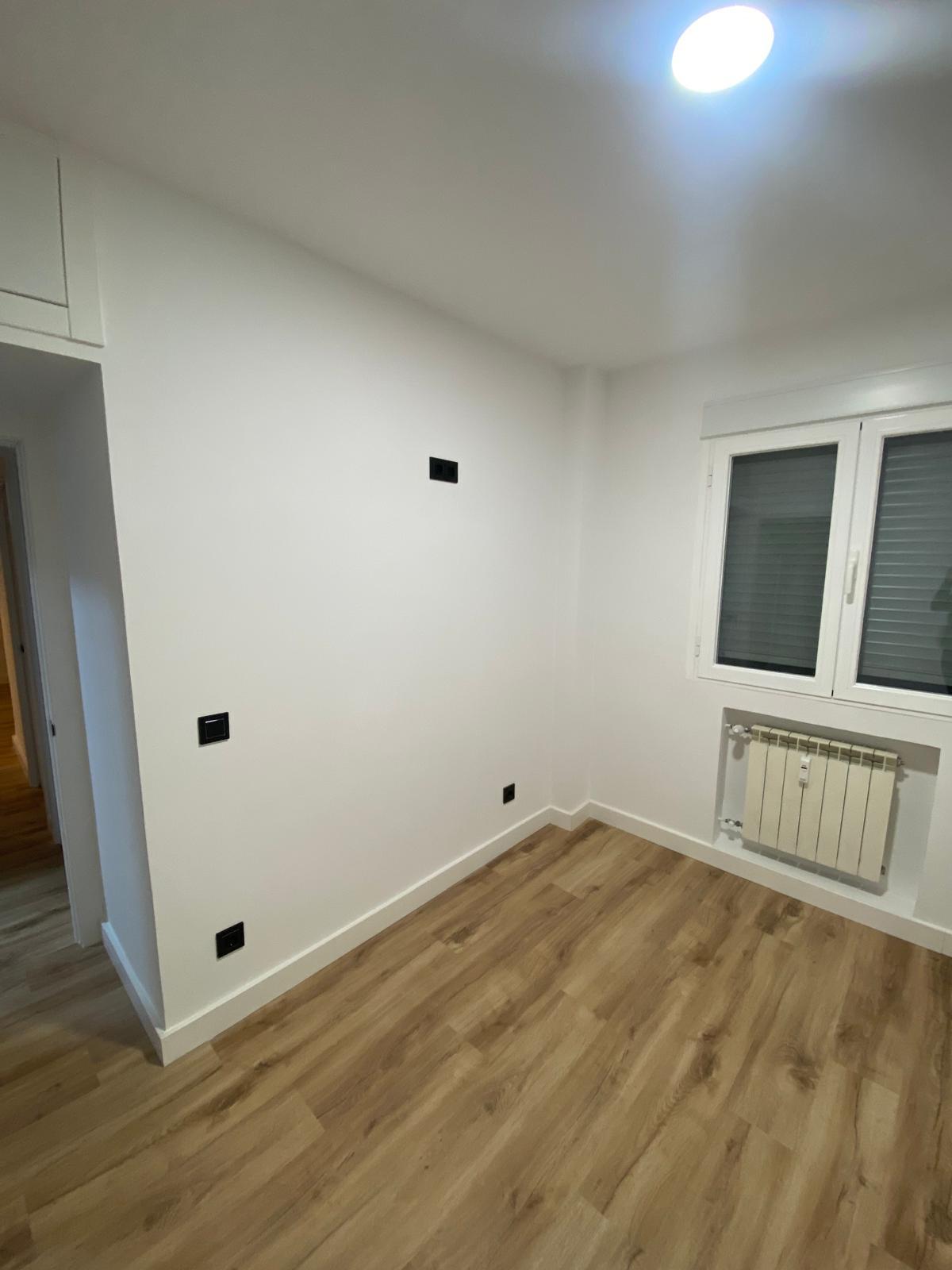 Piso en Venta en Calle de la Virgen del Espino - 9