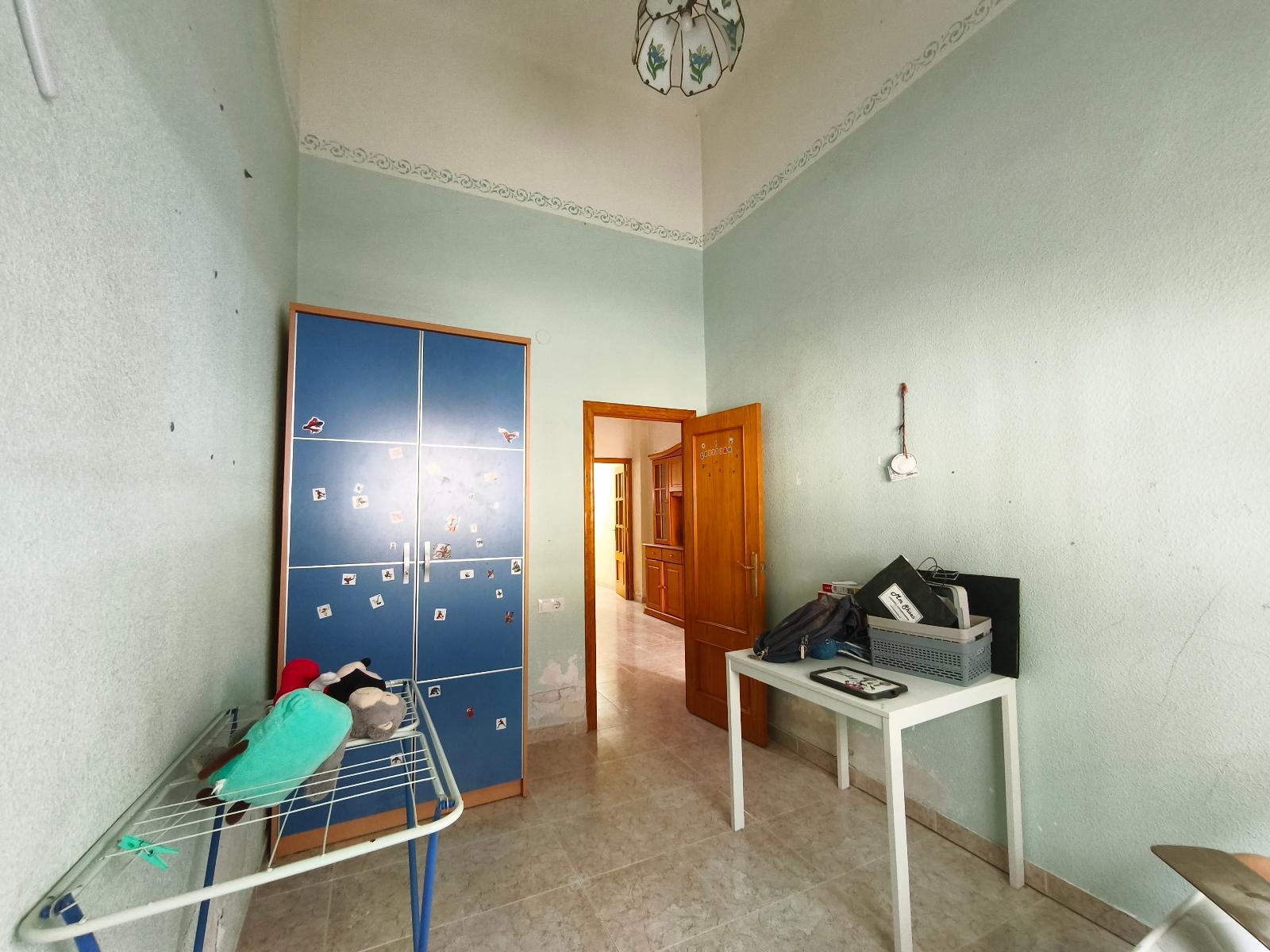 Piso en Venta en C. Pradilla - 12